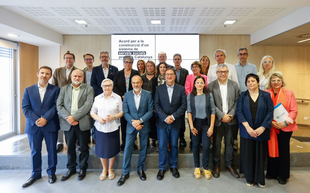 Signatura del acord sectorial de bases per a la construcció d’un sistema de serveis socials propi de Catalunya